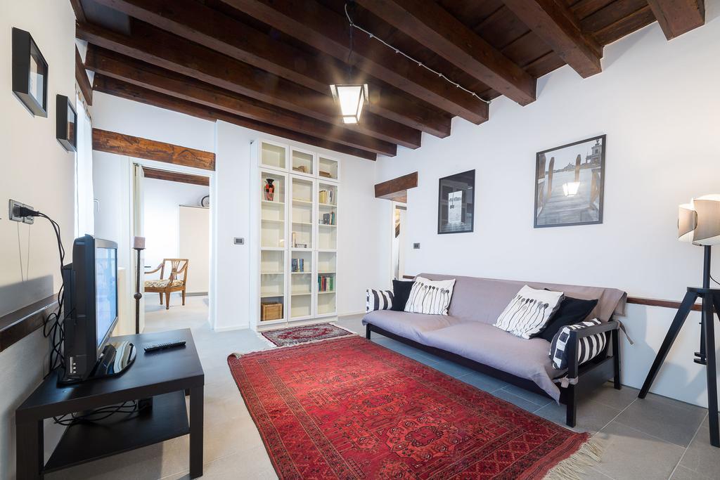 Ve.N.I.Ce Cera Casa Santo Stefano Apartment Venesia Bagian luar foto