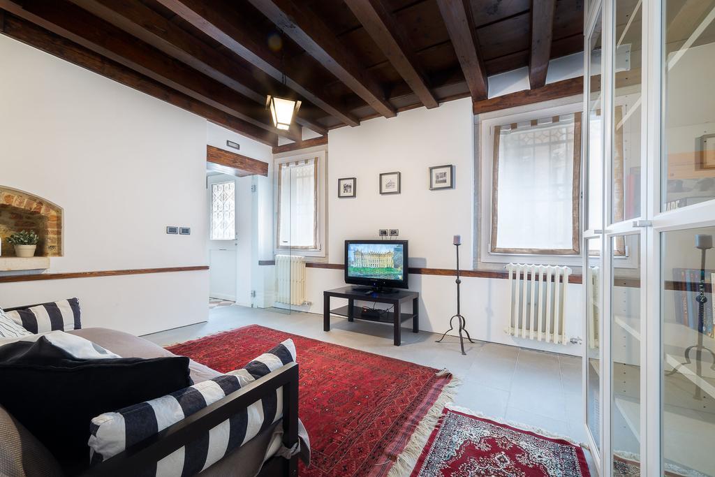 Ve.N.I.Ce Cera Casa Santo Stefano Apartment Venesia Bagian luar foto